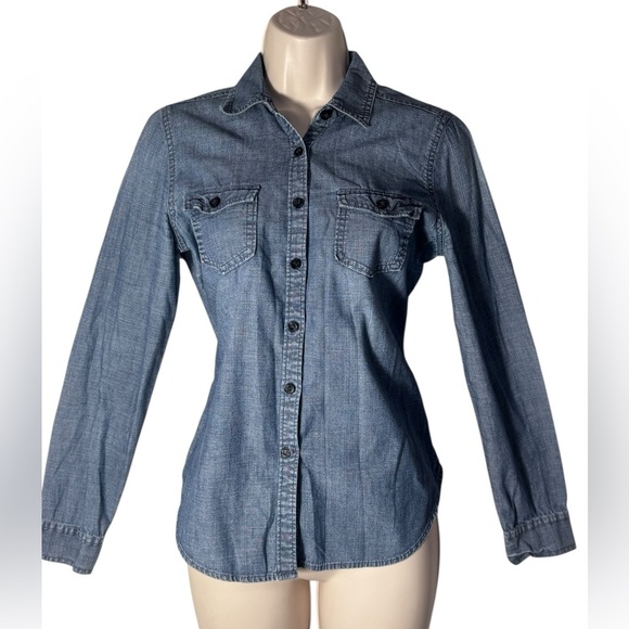 aerie Tops - Aerie boyfriend fit denim chambray button down shirt long sleeve women medium